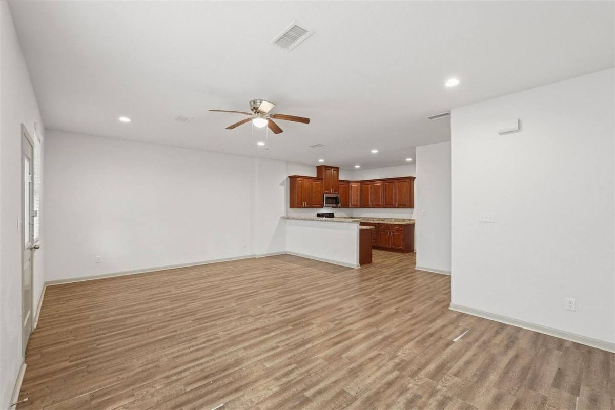 Townhouse for rent at 634 Magnolia Bend, New Caney, TX 77357
