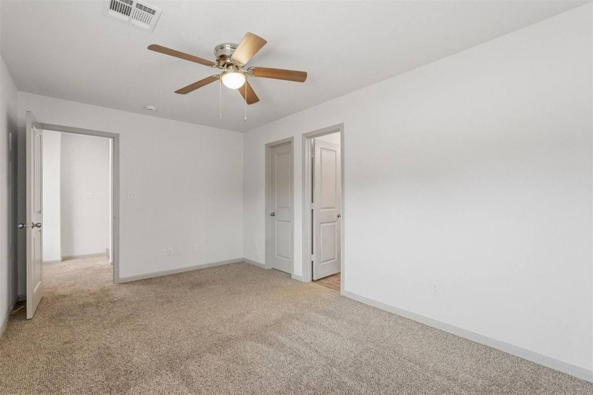 Townhouse for rent at 634 Magnolia Bend, New Caney, TX 77357