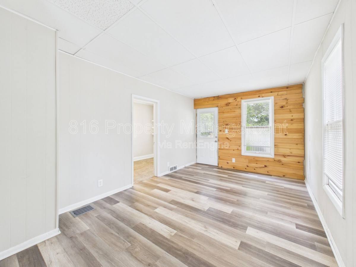 House for rent at 1222 S 40th St, Kansas City, KS 66106