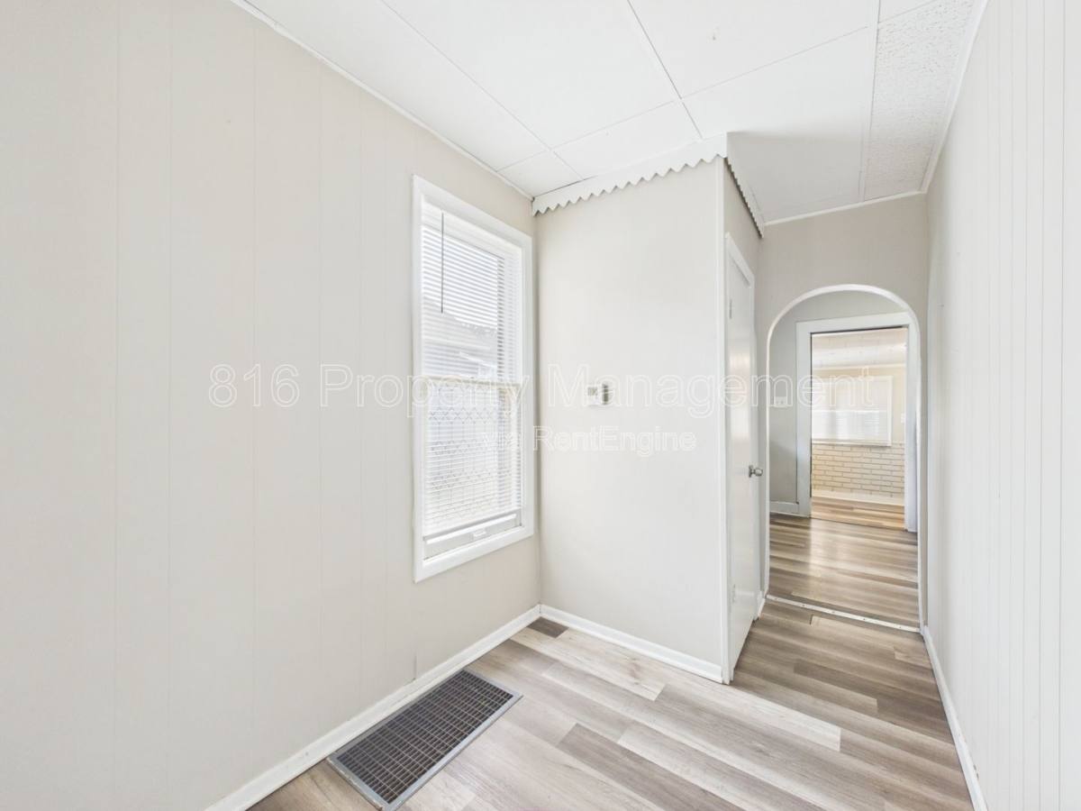 House for rent at 1222 S 40th St, Kansas City, KS 66106