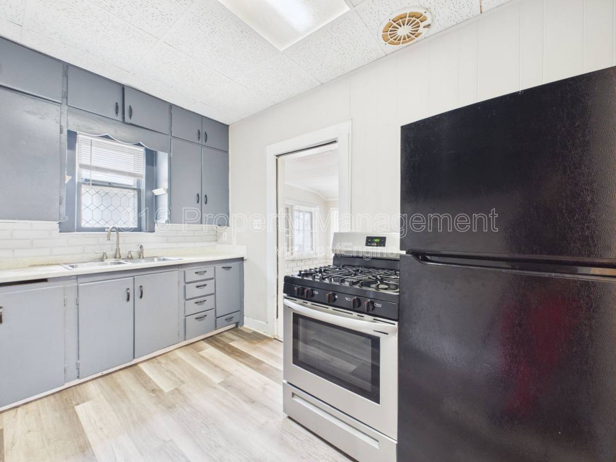 House for rent at 1222 S 40th St, Kansas City, KS 66106