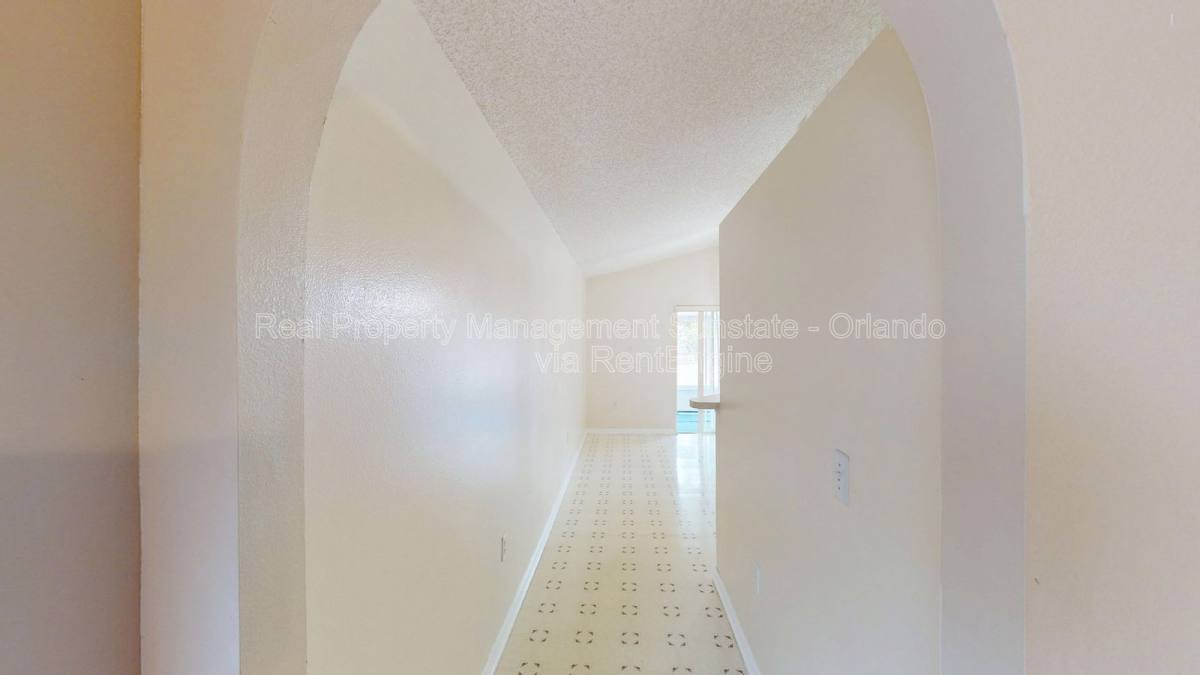 House for rent at 654 Caladesi Trail, Orlando, FL 32807