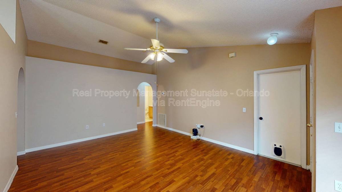 House for rent at 654 Caladesi Trail, Orlando, FL 32807