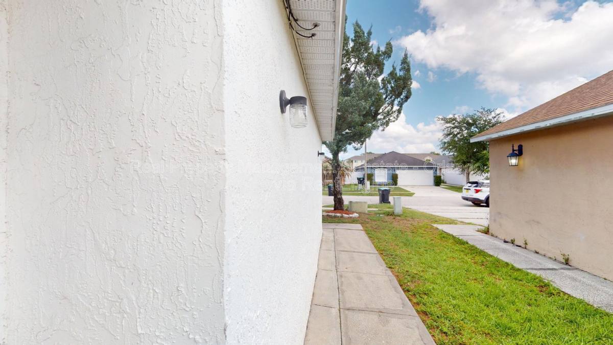 House for rent at 654 Caladesi Trail, Orlando, FL 32807