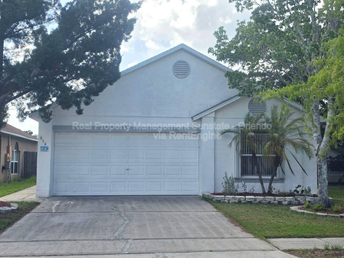 House for rent at 654 Caladesi Trail, Orlando, FL 32807
