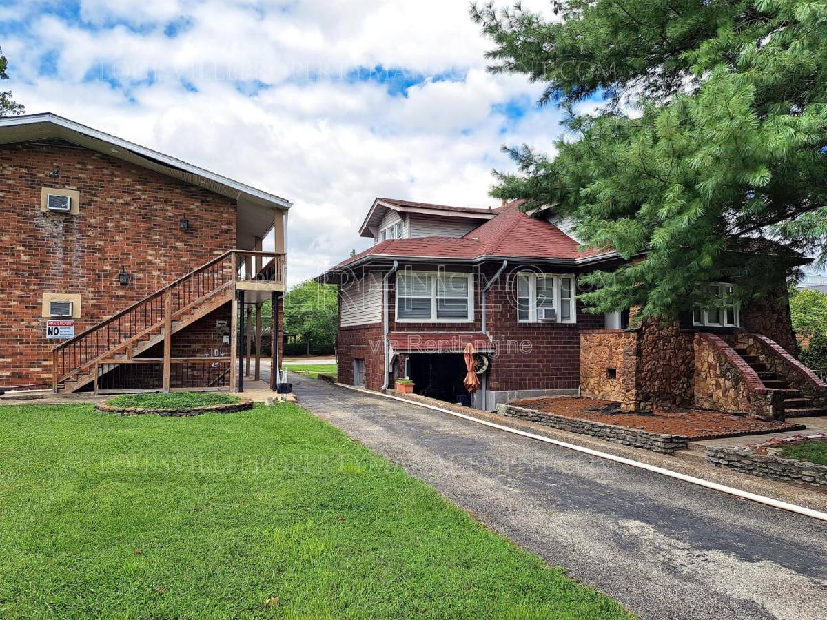 Apartment for rent at 4704 Southern Parkway #A1, Louisville, KY 40214