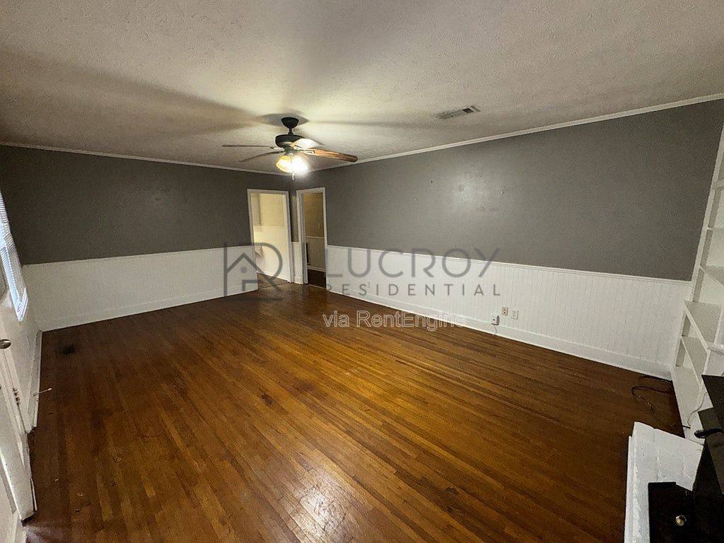 House for rent at 1081 S Church St, Brookhaven, MS 39601