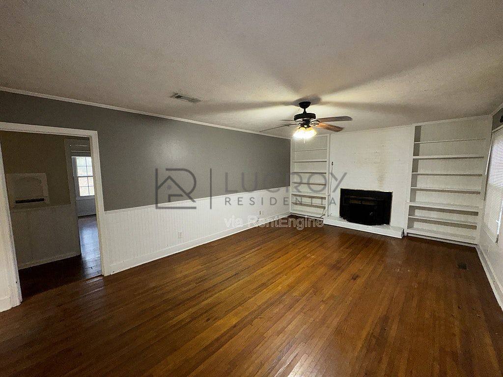 House for rent at 1081 S Church St, Brookhaven, MS 39601
