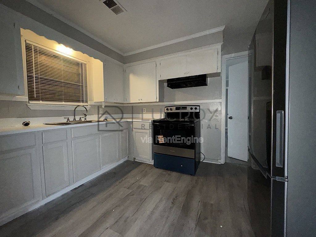 House for rent at 1126 Barbara Ann Dr, Jackson, MS 39204