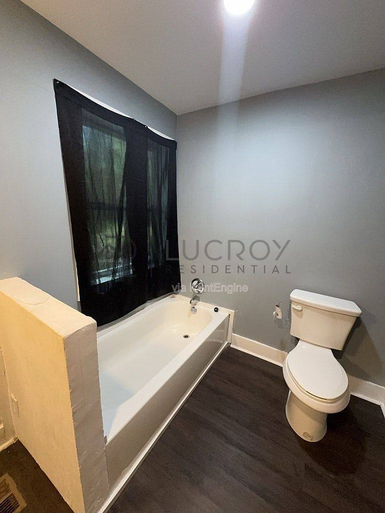 House for rent at 201 W Santa Clair St, Jackson, MS 39212