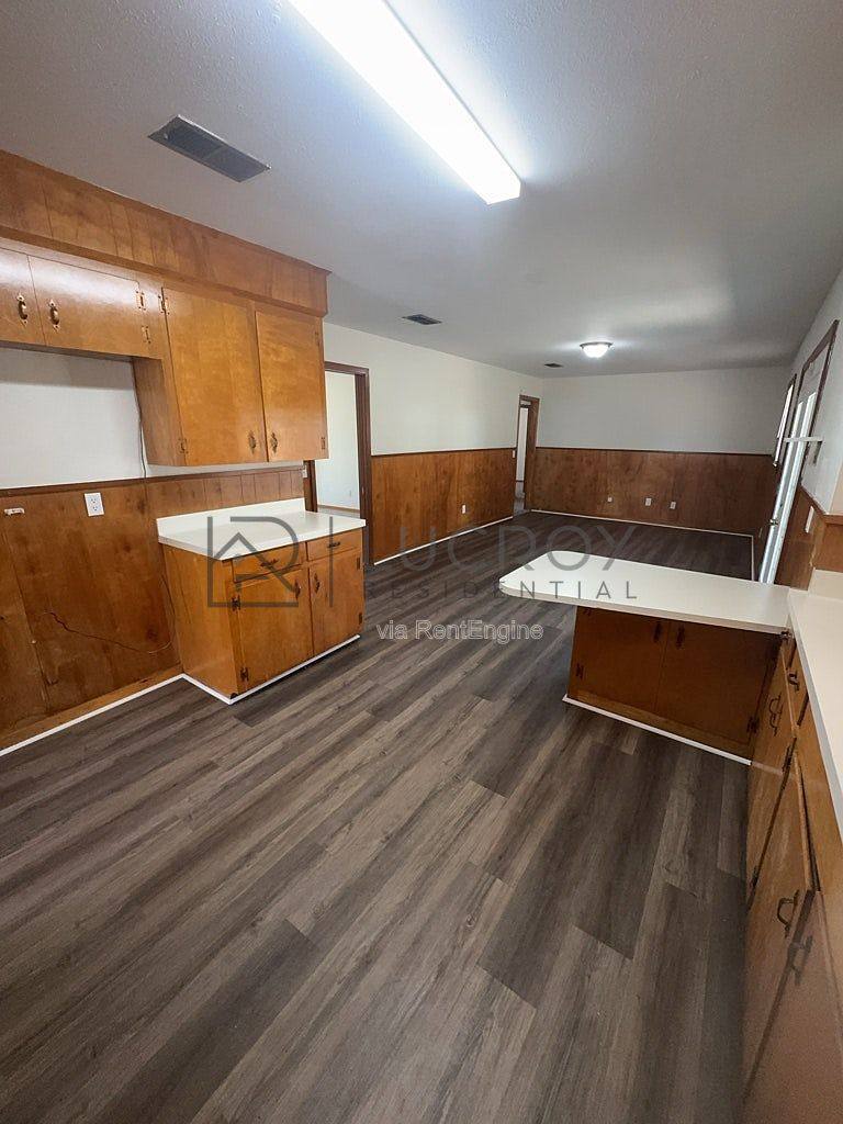 House for rent at 2242 Castle Hill Dr, Jackson, MS 39204