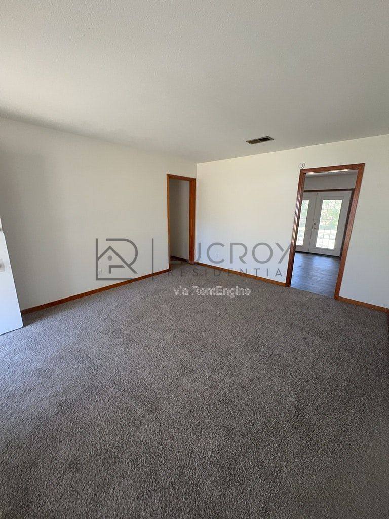 House for rent at 2242 Castle Hill Dr, Jackson, MS 39204