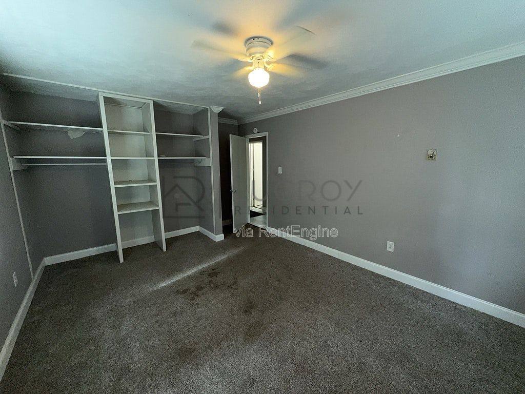 House for rent at 3030 Oak Forest Dr, Jackson, MS 39212