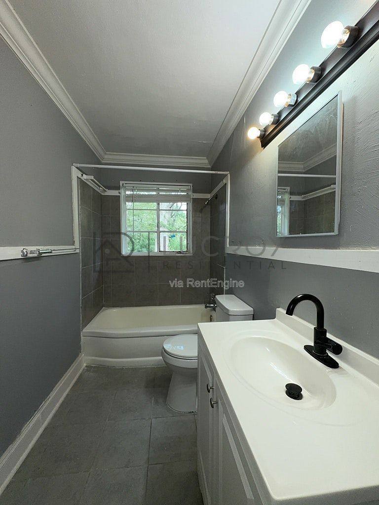 House for rent at 3030 Oak Forest Dr, Jackson, MS 39212