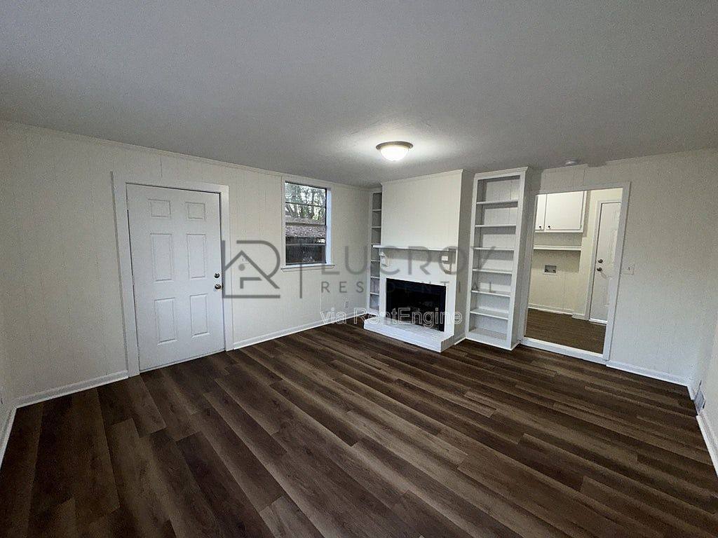 House for rent at 3147 Shirley Dr, Jackson, MS 39212