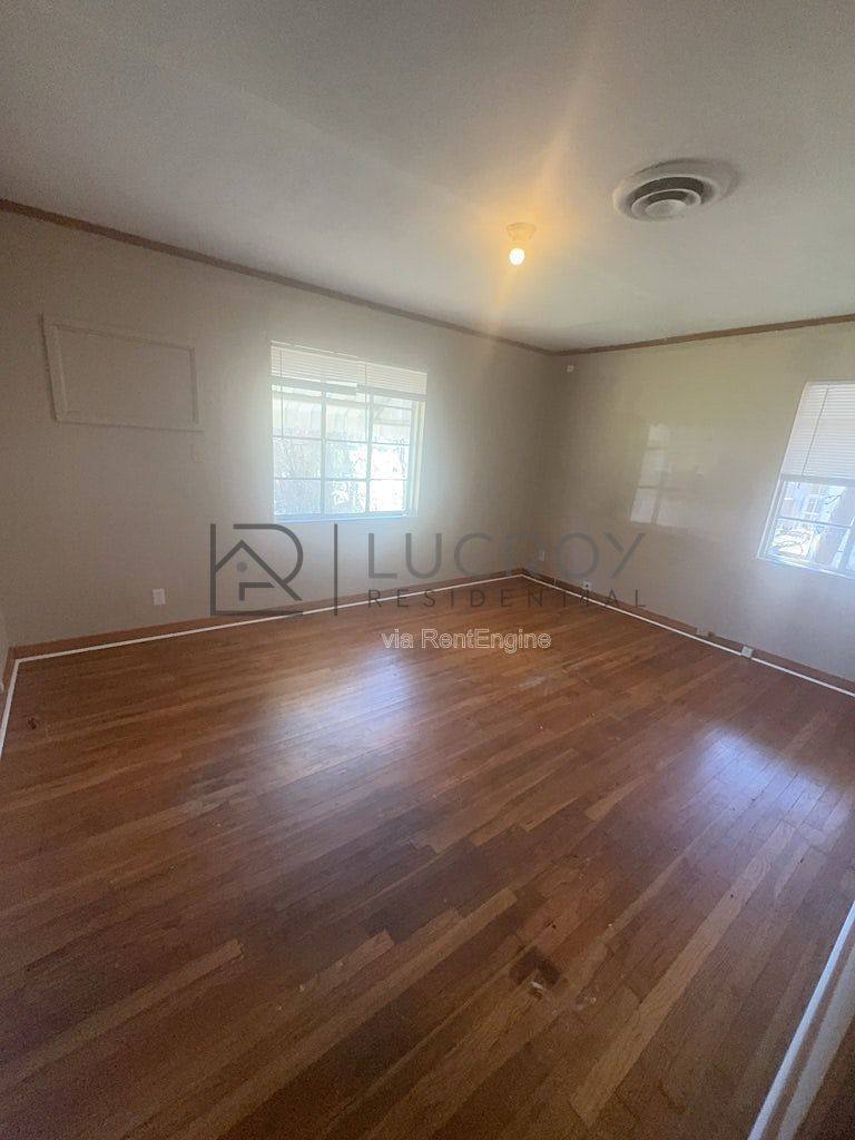 House for rent at 316 Woody Dr, Jackson, MS 39212