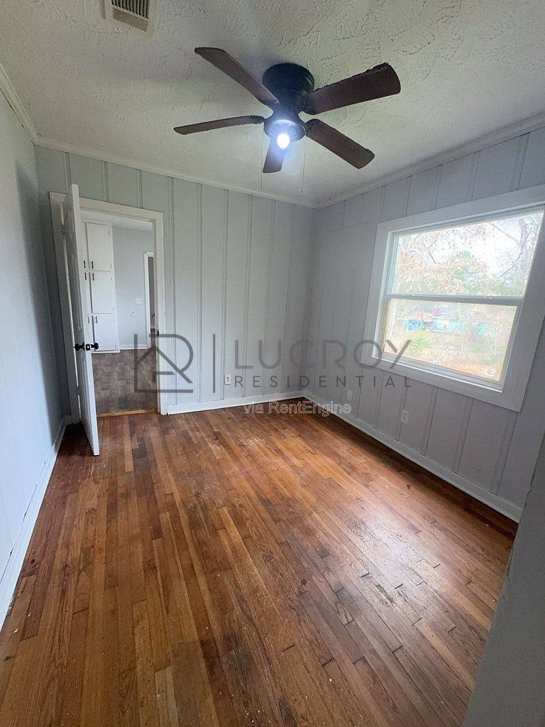 House for rent at 320 Lawrence Rd, Jackson, MS 39206