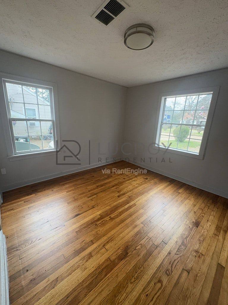 House for rent at 4426 Desoto St, Jackson, MS 39206