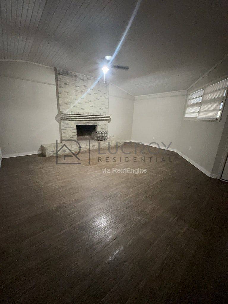 House for rent at 5855 Canton Park Dr, Jackson, MS 39211