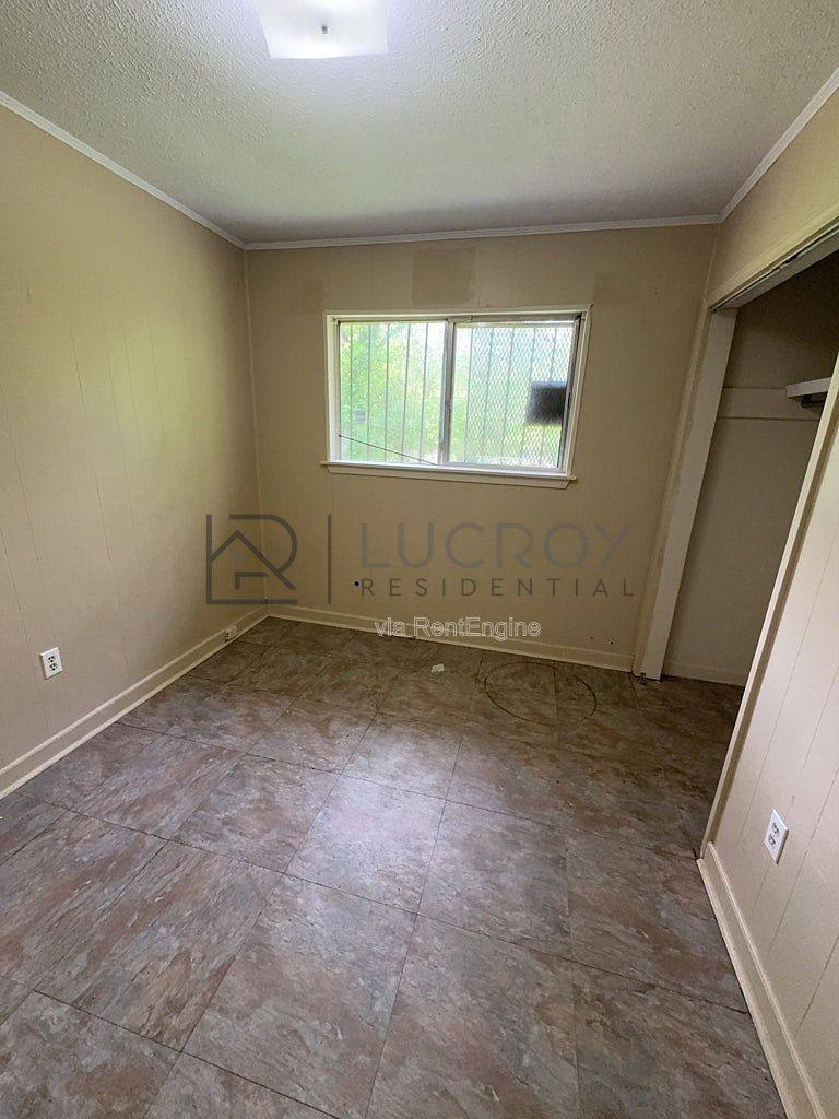 House for rent at 6521 Lyndon B Johnson Dr, Jackson, MS 39213