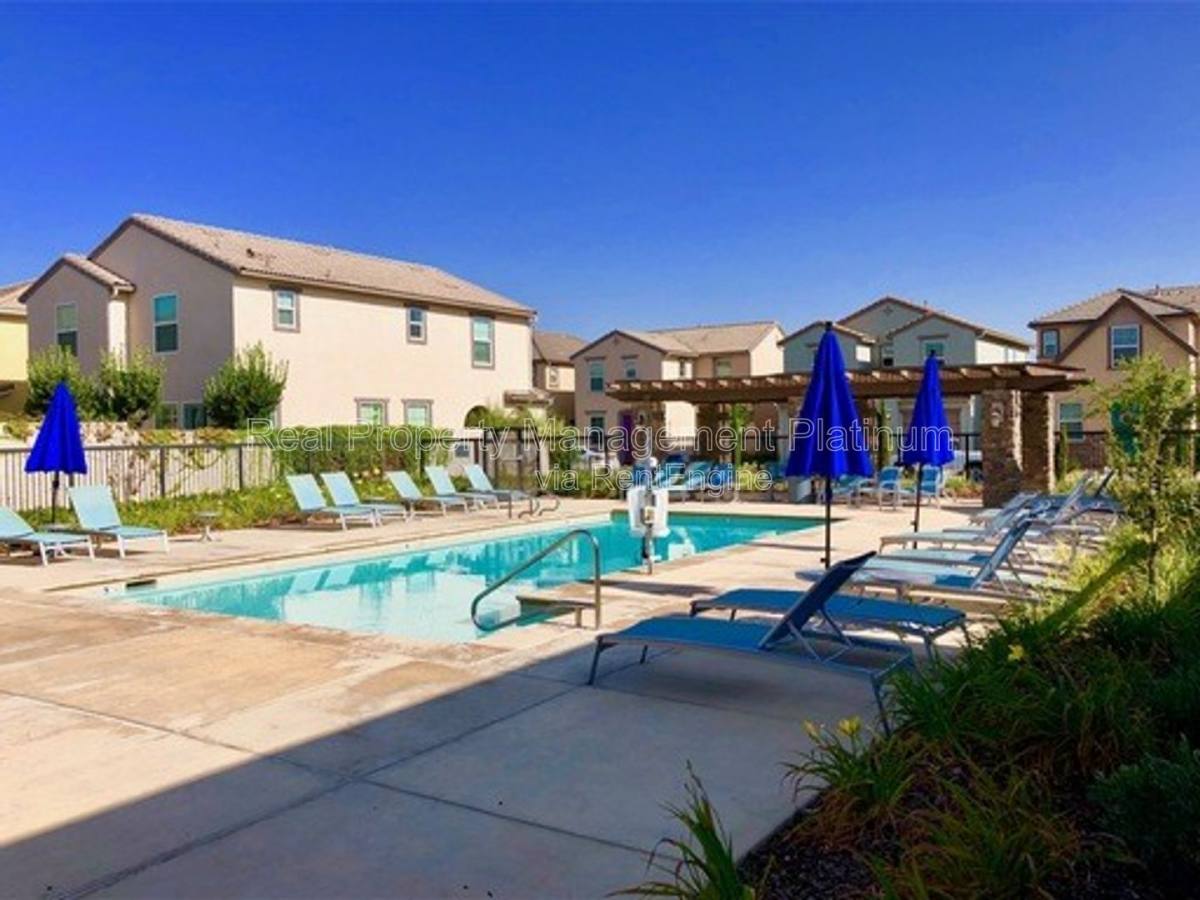 House for rent at 3542 Significant Way, Clovis, CA 93619