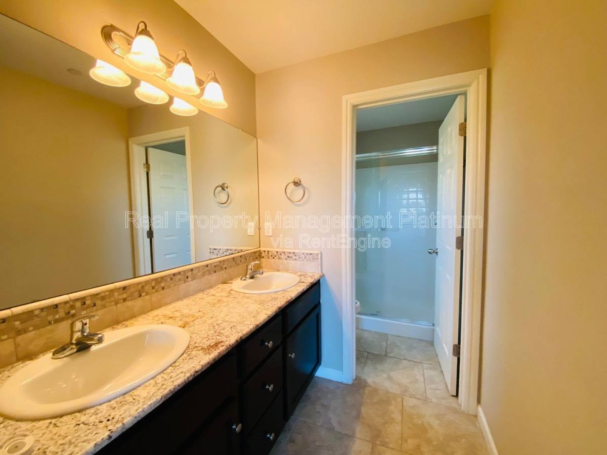 House for rent at 3542 Significant Way, Clovis, CA 93619