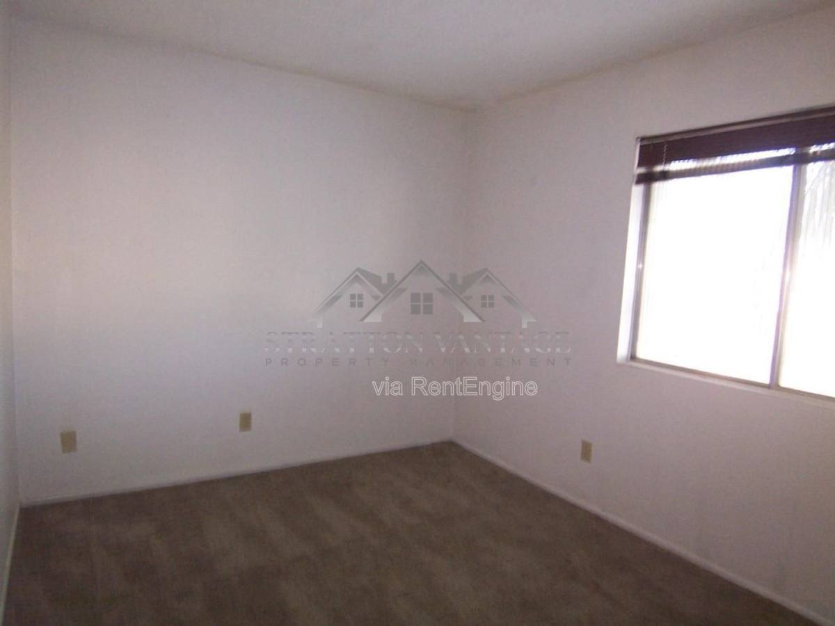Townhouse for rent at 5180 W Olive Ave, Glendale, AZ 85302