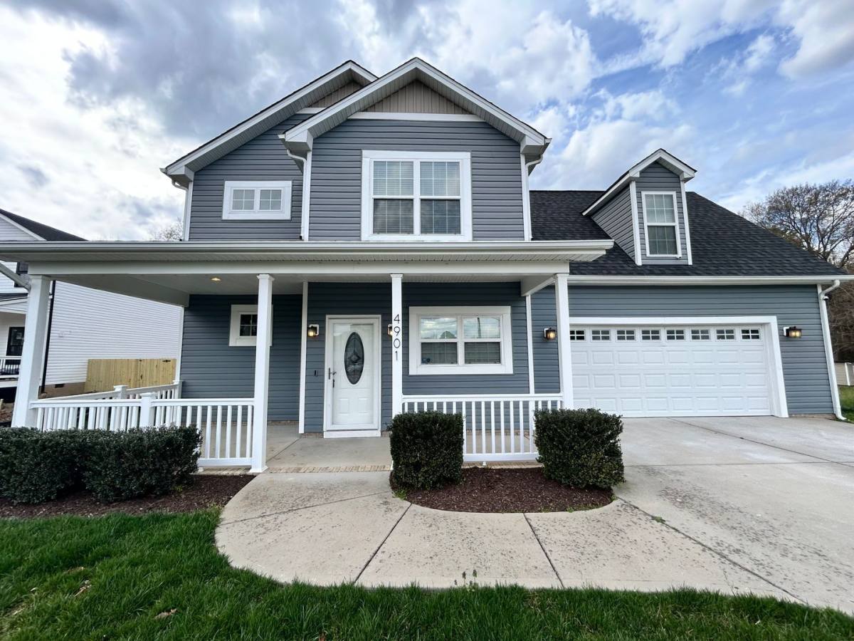 House for rent at 4901 Warwick Rd E, Richmond, VA 23224