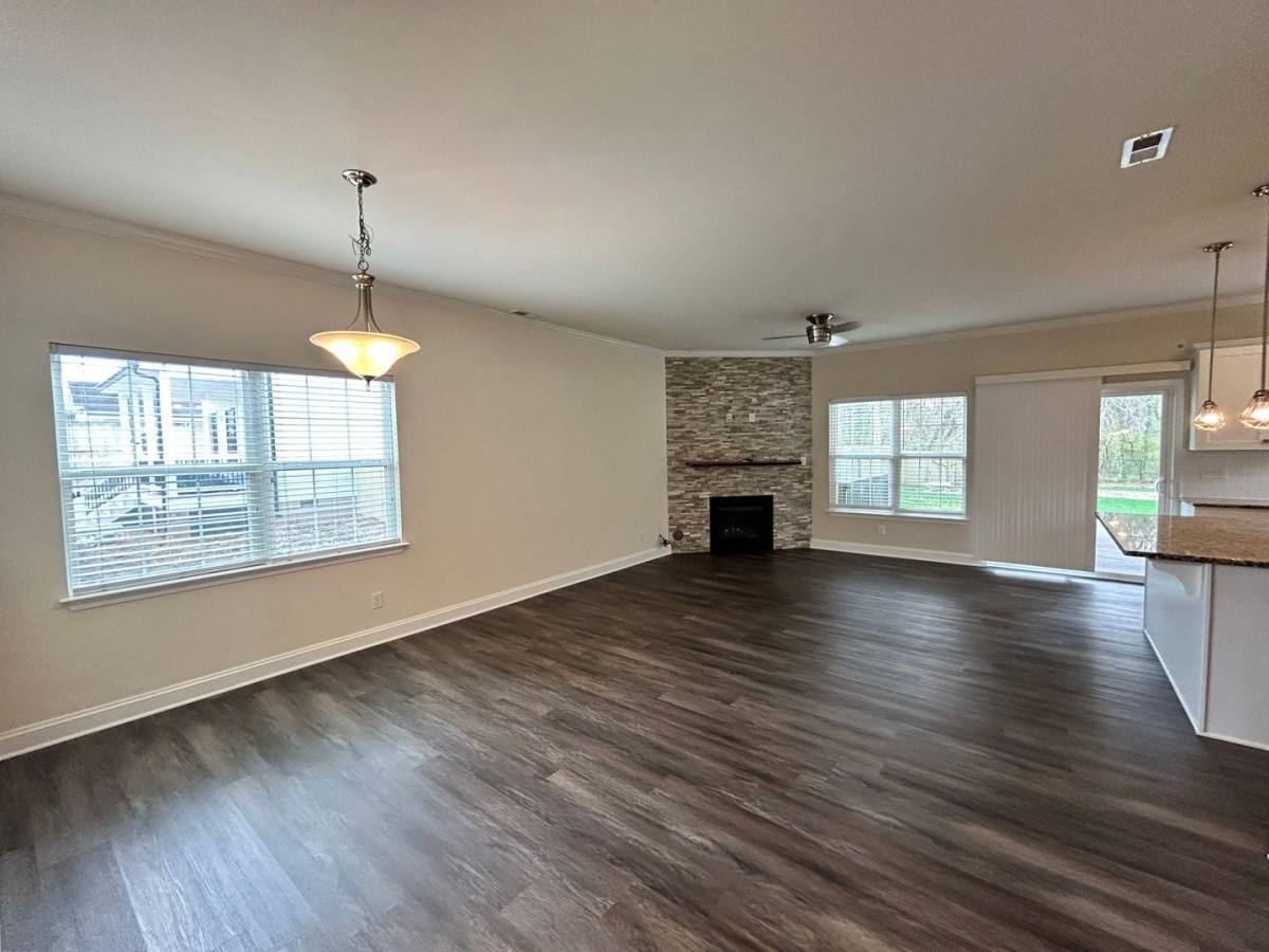 House for rent at 4901 Warwick Rd E, Richmond, VA 23224