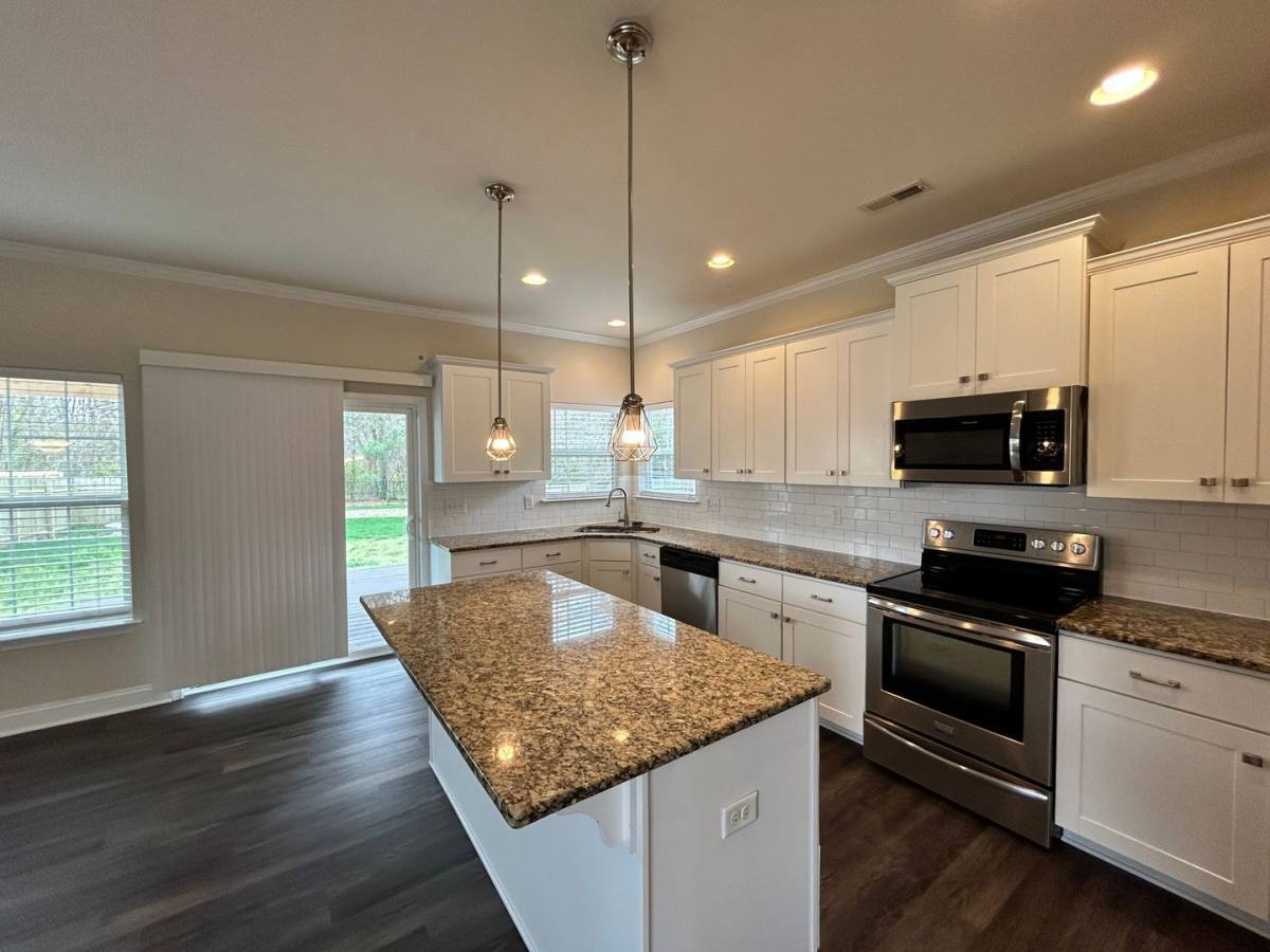 House for rent at 4901 Warwick Rd E, Richmond, VA 23224