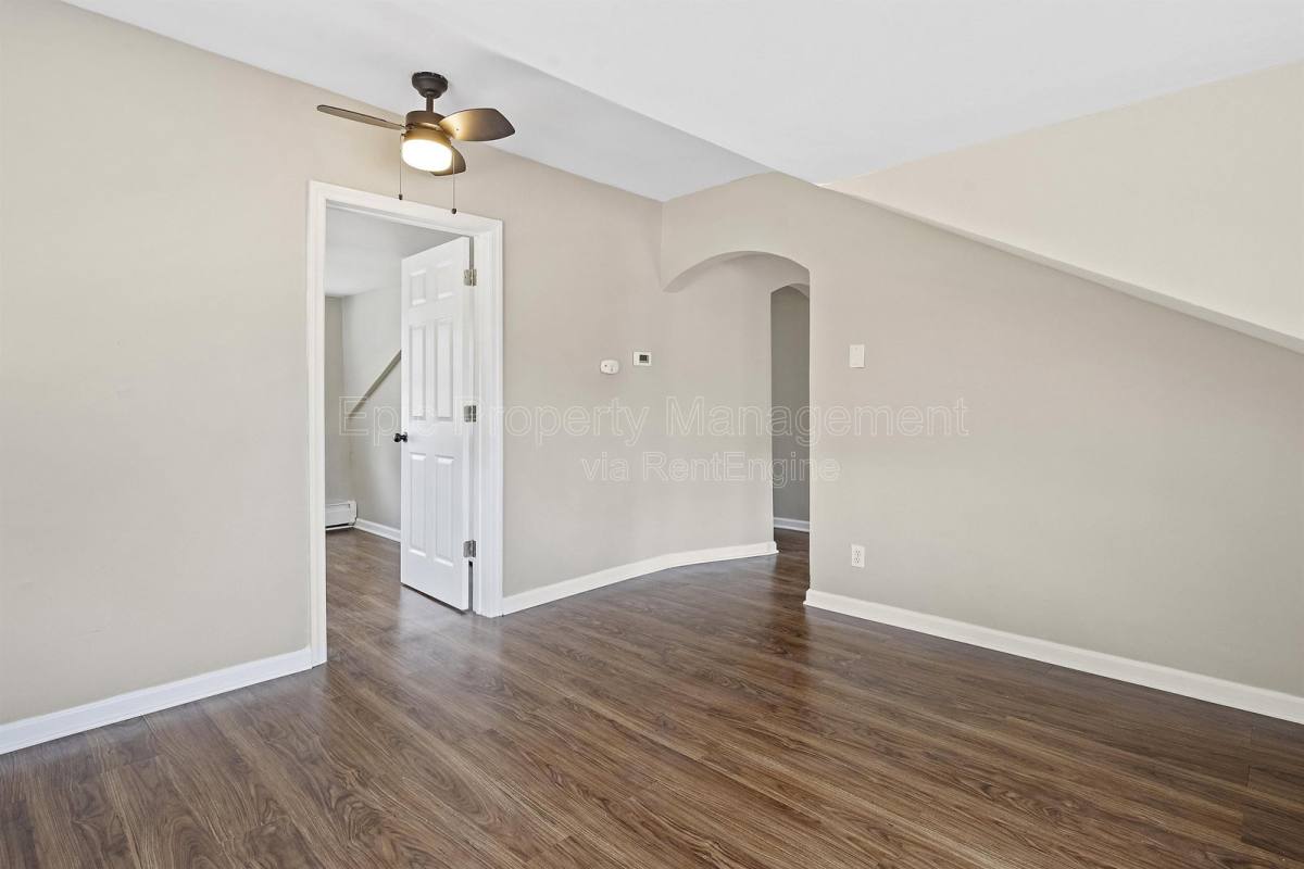 Apartment for rent at 1029 E Granet Ave, Hazel Park, MI 48030