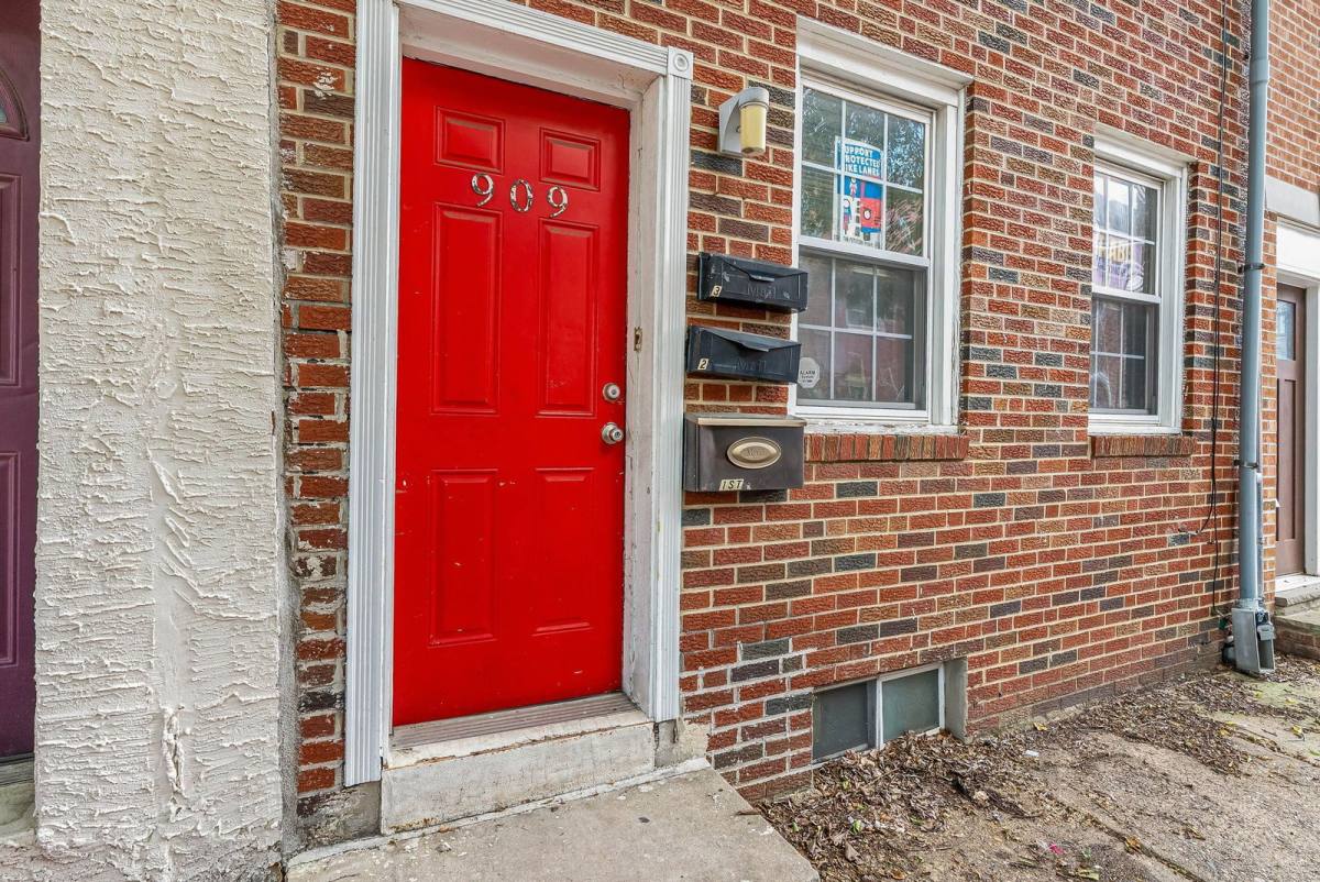 Apartment for rent at 909 S 21st St #3, Philadelphia, PA 19146