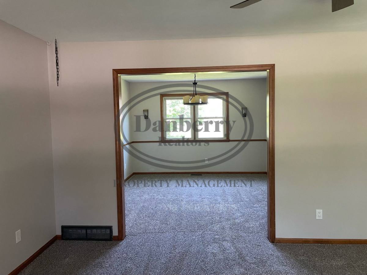 House for rent at 3018 Gleneagle Dr, Findlay, OH 45840