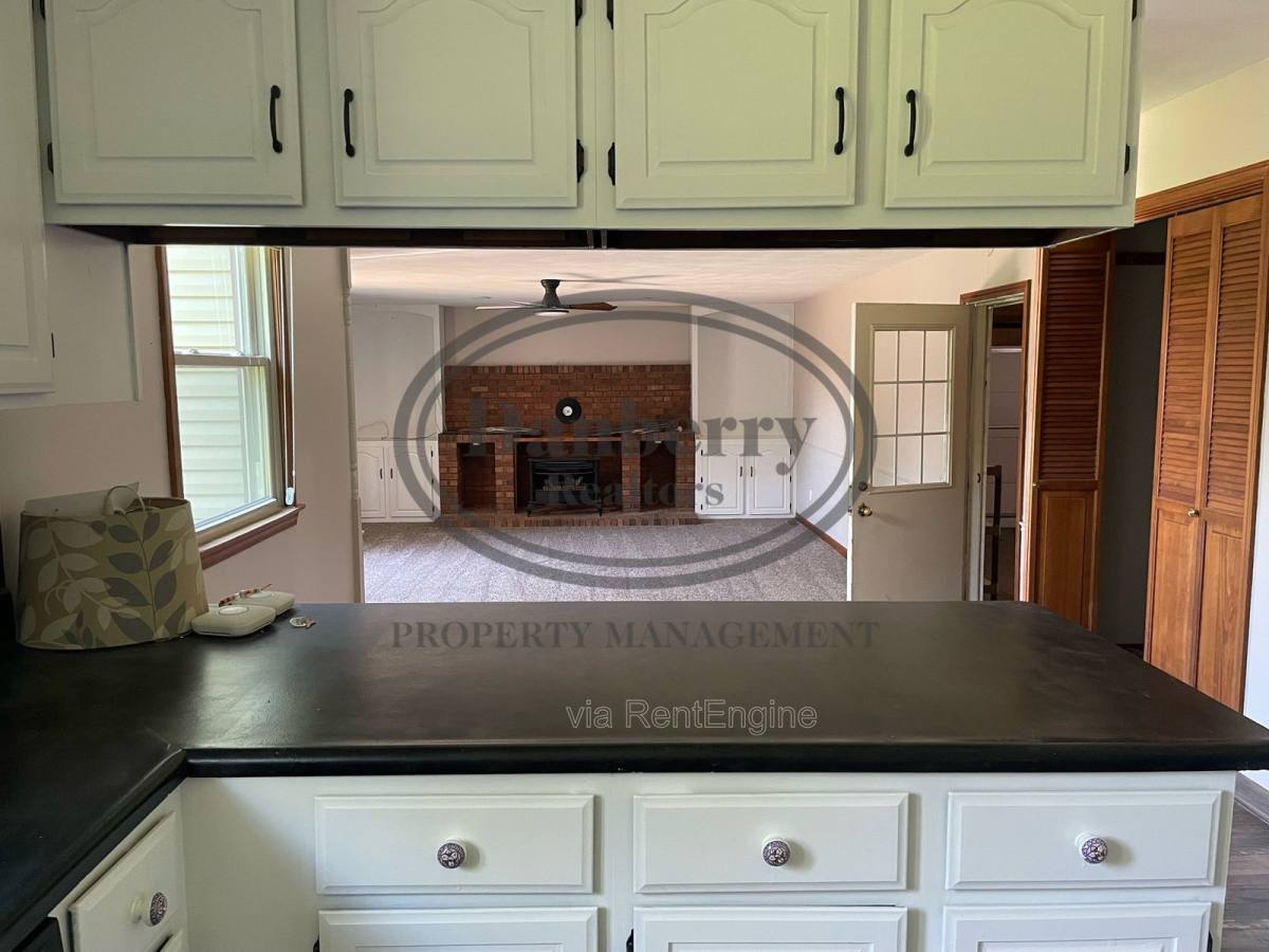 House for rent at 3018 Gleneagle Dr, Findlay, OH 45840