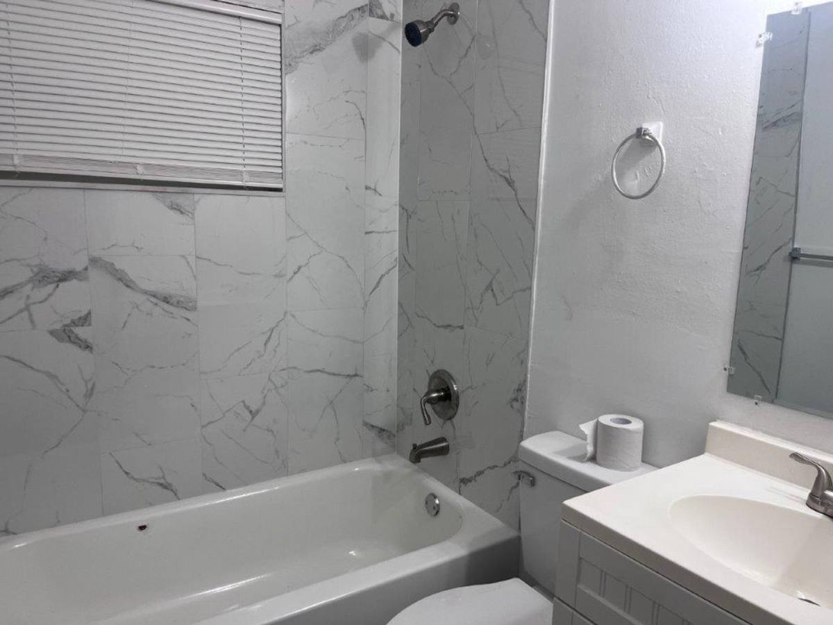 Apartment for rent at 1040 Avondale Ave, Orlando, FL 32805