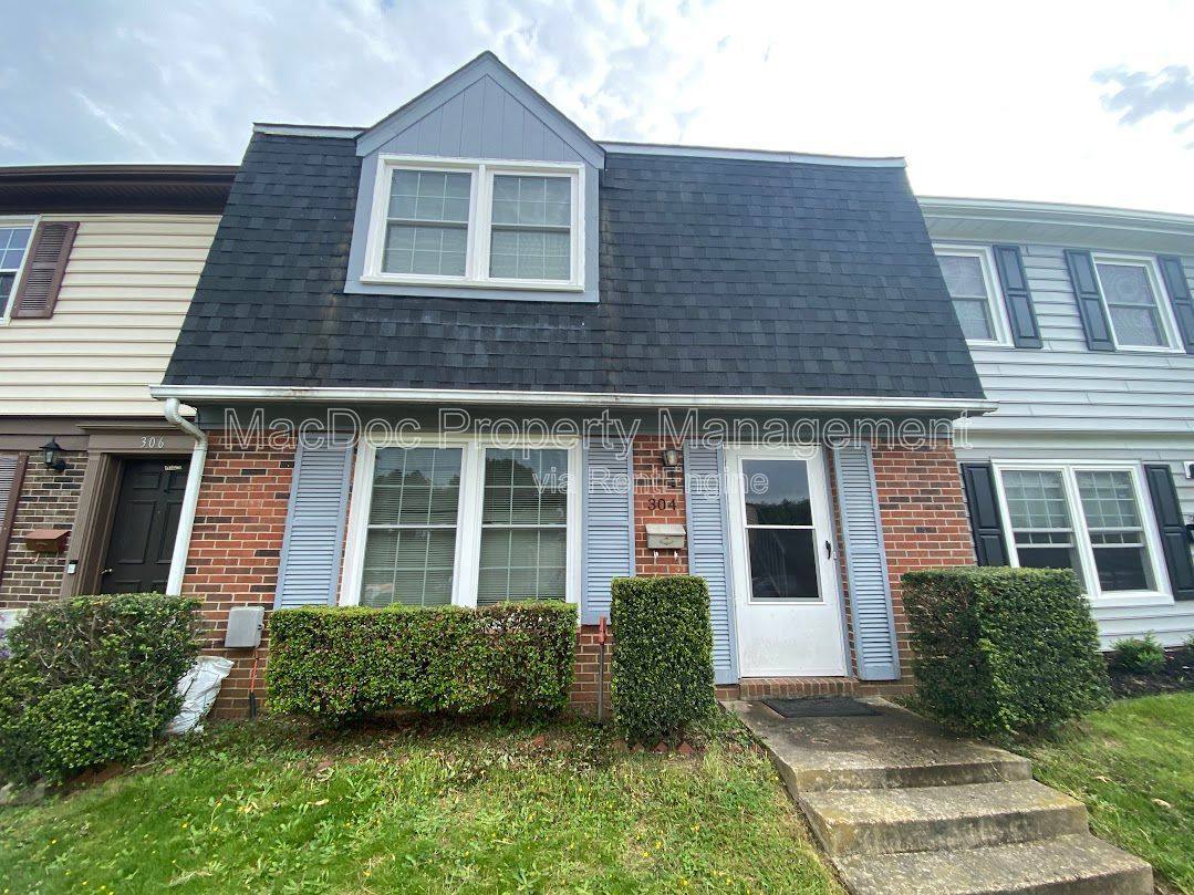 Townhouse for rent at 304 Garfield Court, Fredericksburg, VA 22408
