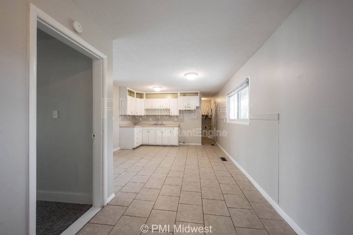 House for rent at 5925 Sunwood Dr, Indianapolis, IN 46224
