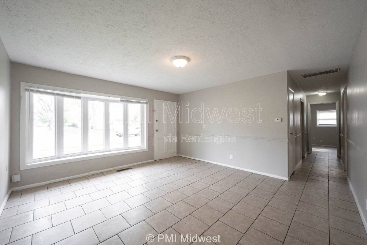 House for rent at 5925 Sunwood Dr, Indianapolis, IN 46224