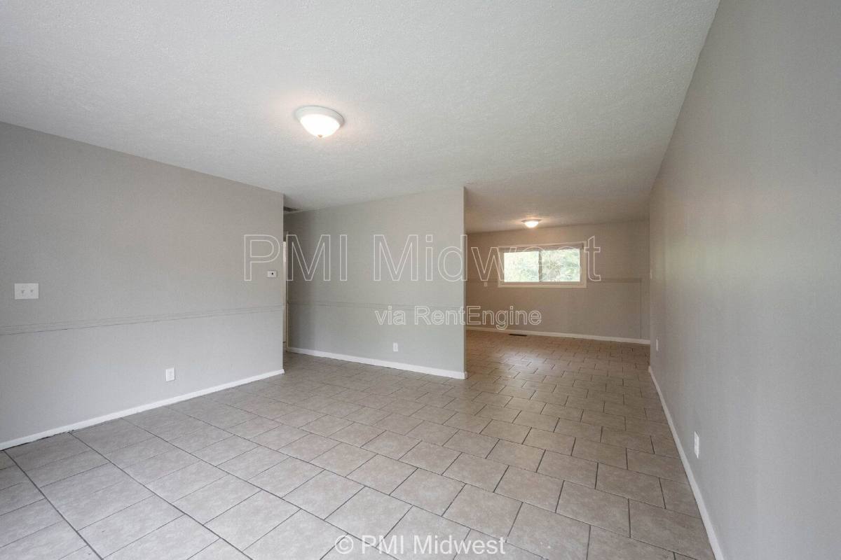 House for rent at 5925 Sunwood Dr, Indianapolis, IN 46224