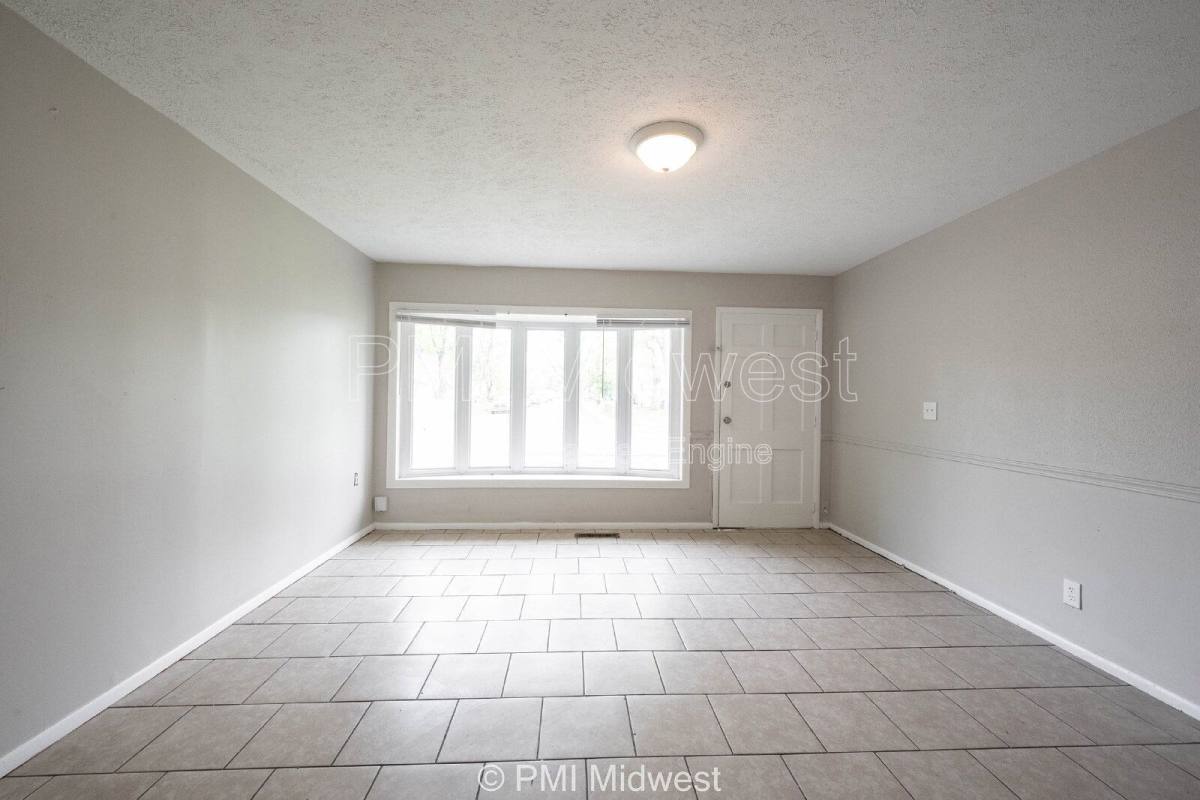 House for rent at 5925 Sunwood Dr, Indianapolis, IN 46224