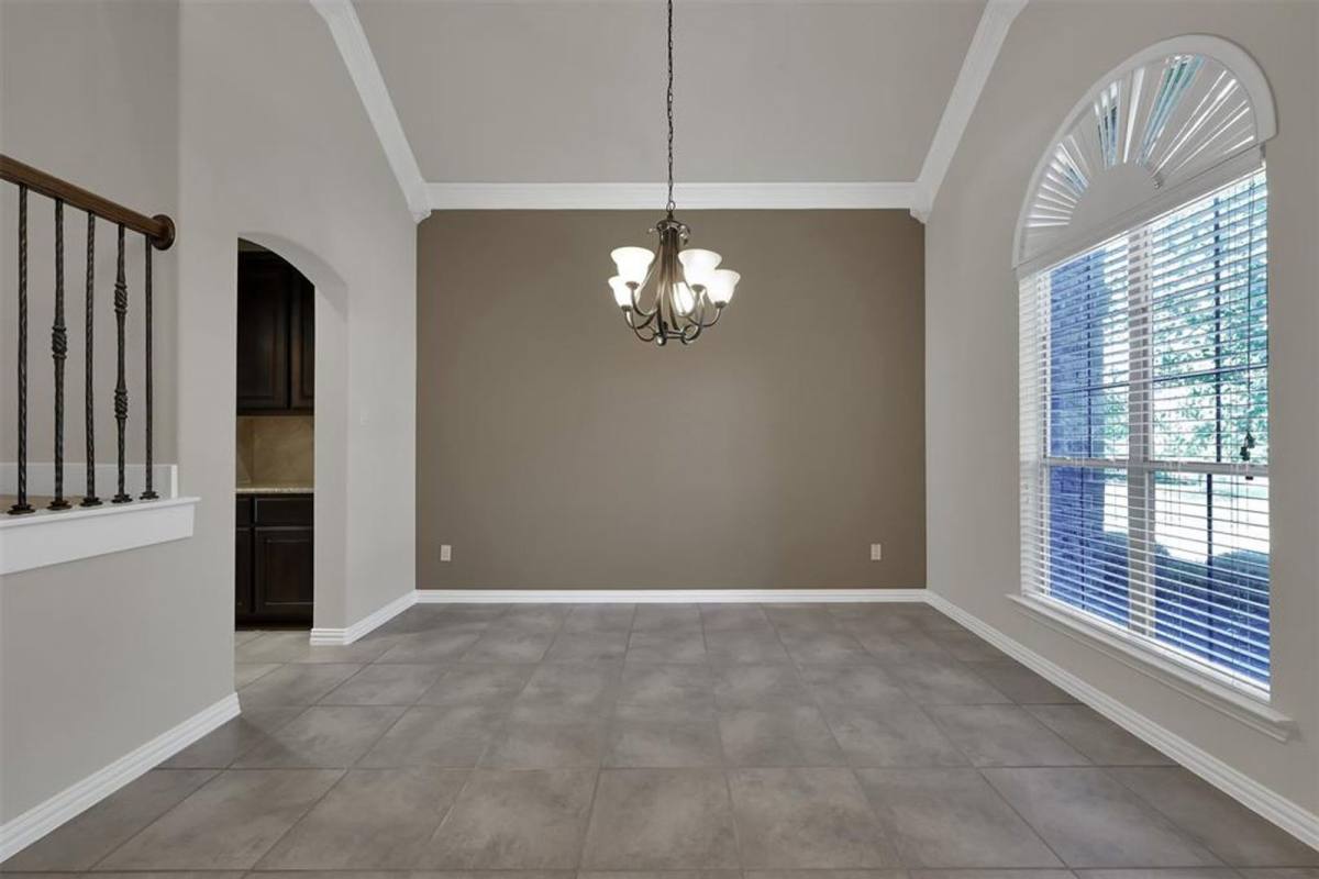 House for rent at 2 Maitland Court, Magnolia, TX 77354