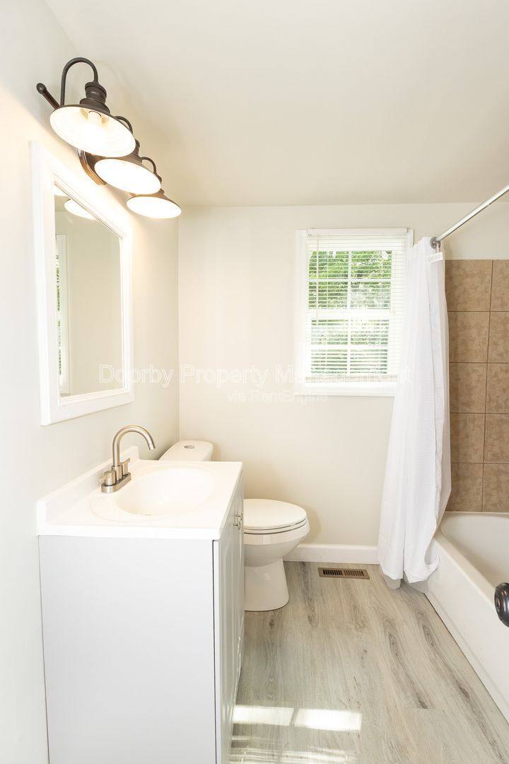 House for rent at 1806 Dixon St, Chattanooga, TN 37421