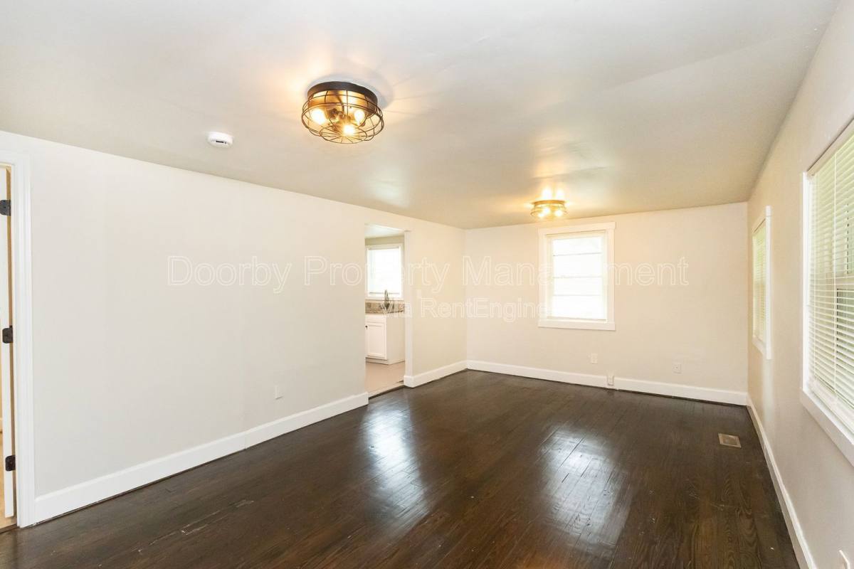 House for rent at 1806 Dixon St, Chattanooga, TN 37421