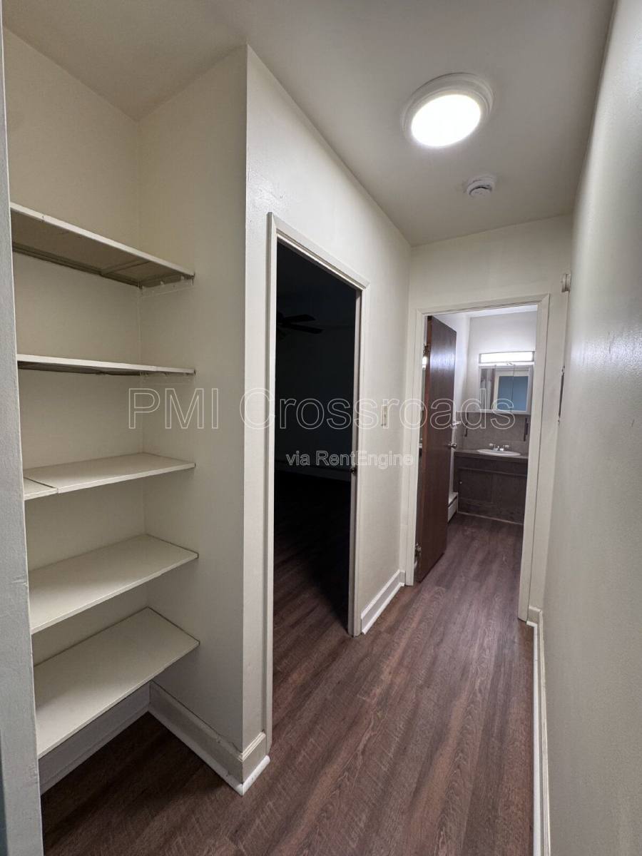 Apartment for rent at 2323 Newton St #20, Akron, OH 44305
