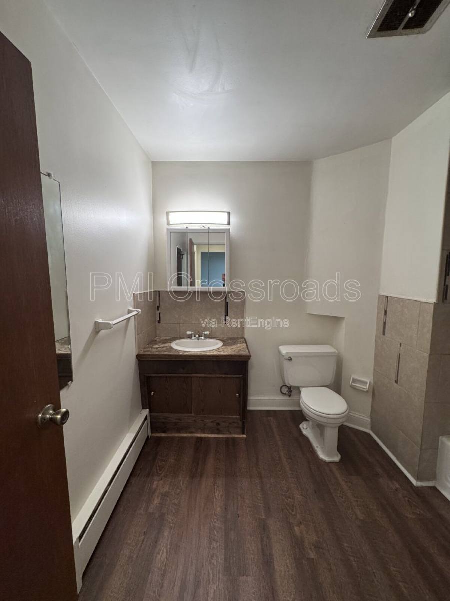 Apartment for rent at 2323 Newton St #20, Akron, OH 44305