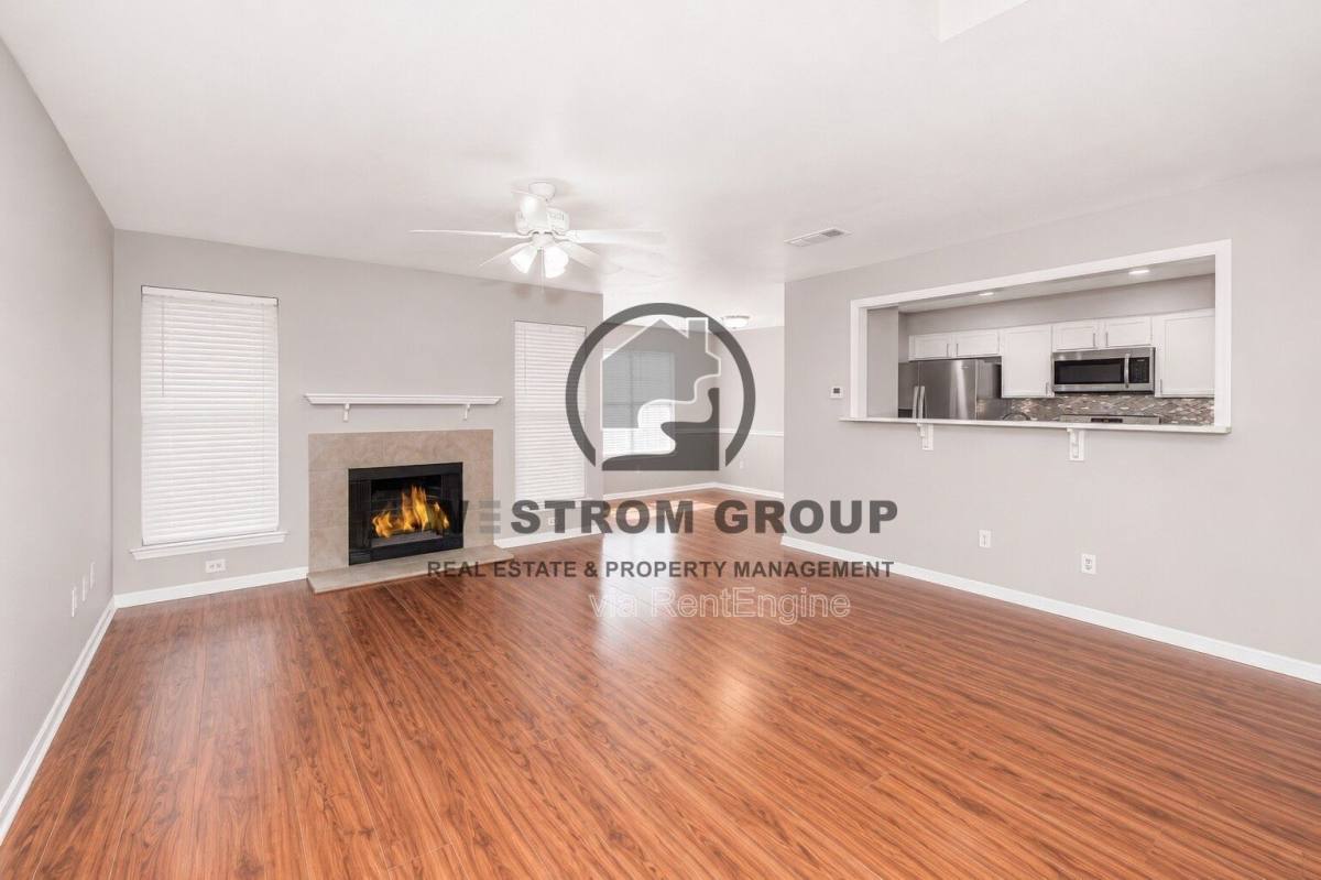 Townhouse for rent at 4010 Southern Charm Court, Arlington, TX 76016