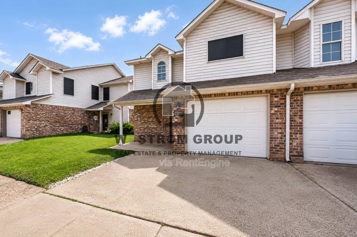 Townhouse for rent at 4010 Southern Charm Court, Arlington, TX 76016