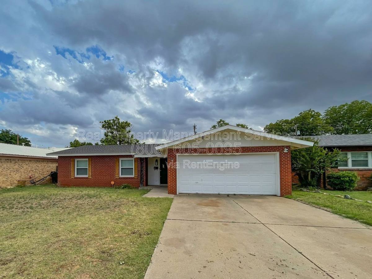 House for rent at 5221 16th St, Lubbock, TX 79416
