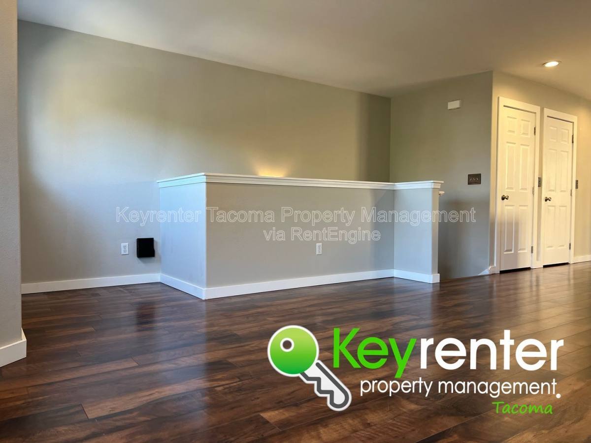 House for rent at 628 N Steele St, Tacoma, WA 98406