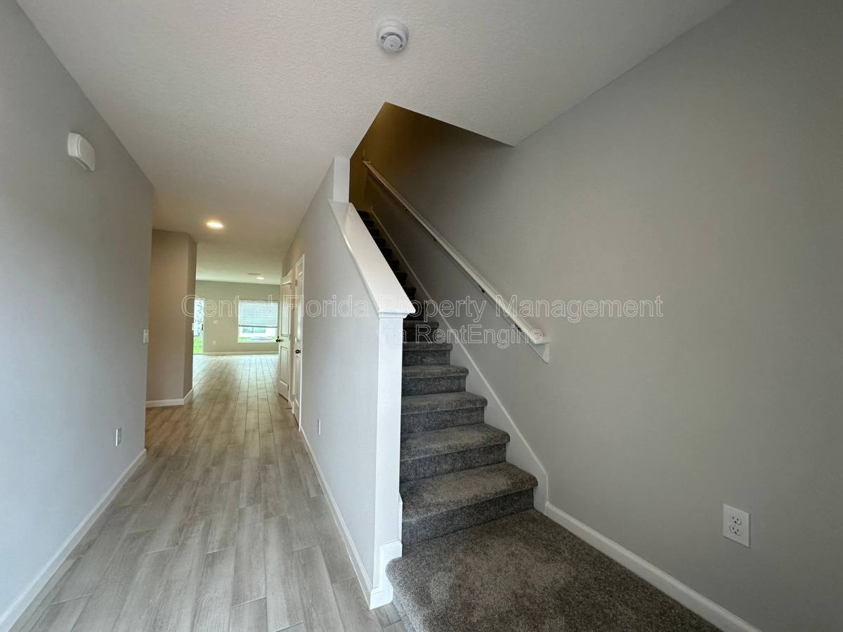 Townhouse for rent at 4361 Campsite Loop, Orlando, FL 32824